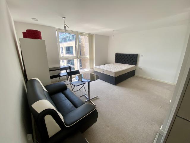 apartment in Davaar House, Prospect Place, Cardiff Bay
