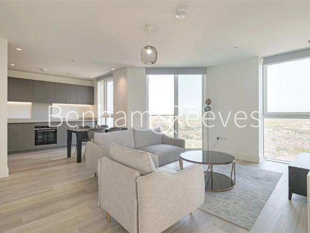apartment in Daneland Walk, London, N17