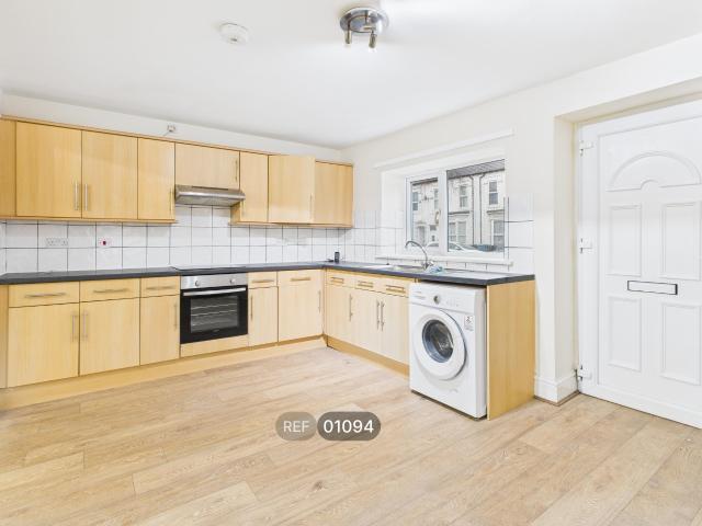 apartment in De La Pole Avenue, Hull, HU3 6QT