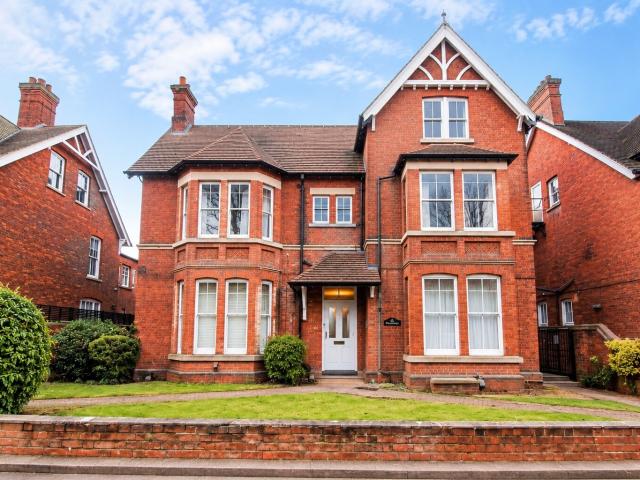 apartment in De Parys Avenue, MK40