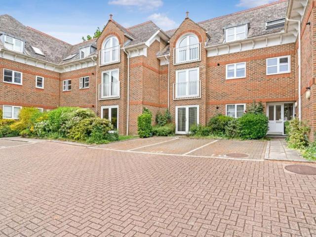 apartment in Deacon Court Culverden Park Road, Tunbridge Wells
