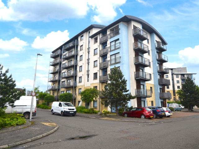 apartment in Drybrough Crescent