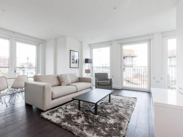 apartment in Duke of Wellington Avenue