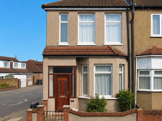 Apartment In Durants Road, Enfield En3