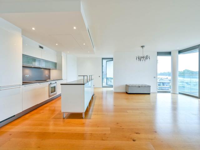 apartment in Eastfields Avenue