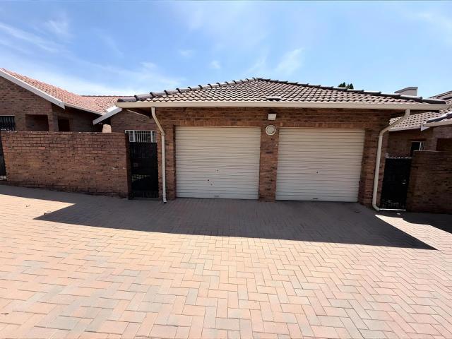 apartment in Edenvale Central, Edenvale, Gauteng
