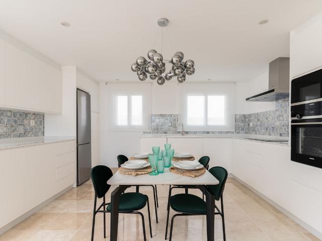 Apartment in El Paraiso, Costa del Sol