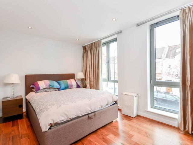 apartment in Elbe Street