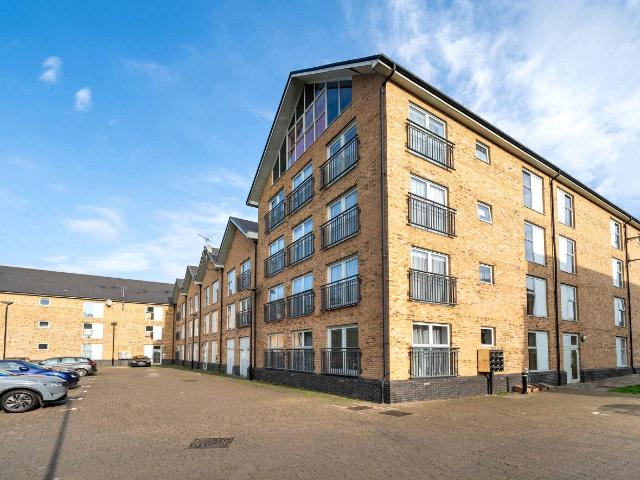 apartment in Esparto Way, South Darenth, DA4