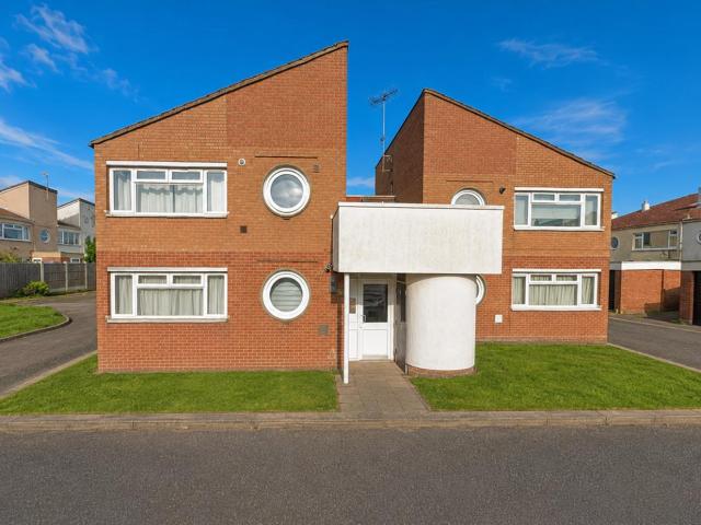 Apartment In Fillioll Close, East Hanningfield, Chelmsford Cm3