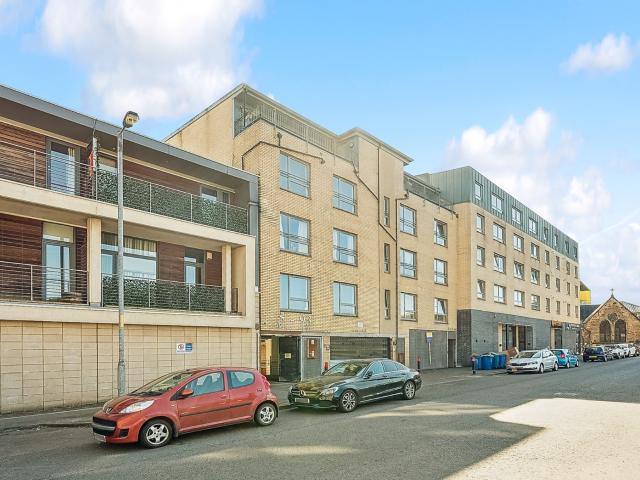 apartment in Flat 2/1 Barrland Street, Glasgow, G41 1RH