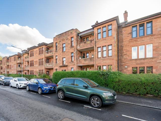 apartment in Flat 2 2 Orchy Street, Glasgow, G44 4DH