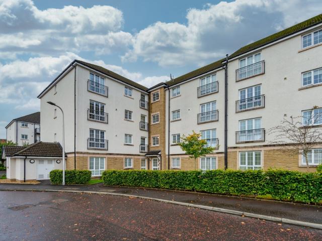 apartment in Flat 2/4 Alexander Grove, Bearsden, East Dunbartonshire, Glasgow, G61 3EF