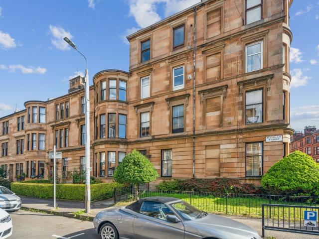 apartment in Flat 3 2 Caledon Street, Dowanhill, Glasgow, G12 9DX