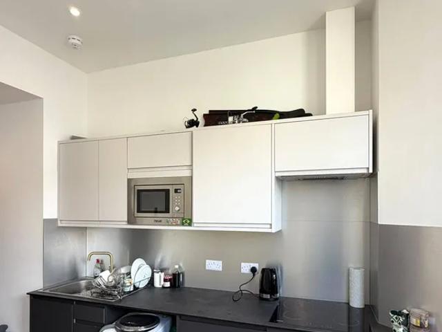 apartment in Freshfield Road, Brighton