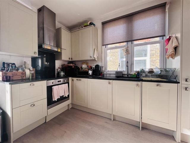 apartment in Fulham Palace Road, London, Flat D