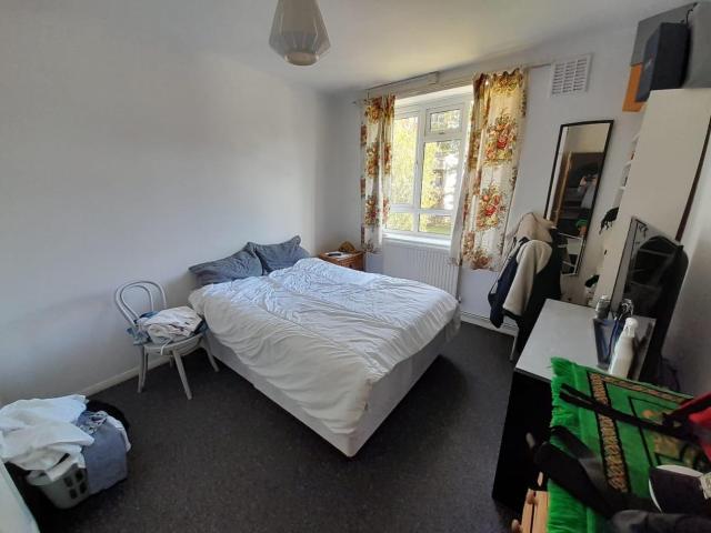 apartment in Fulham Road, Fulham, London