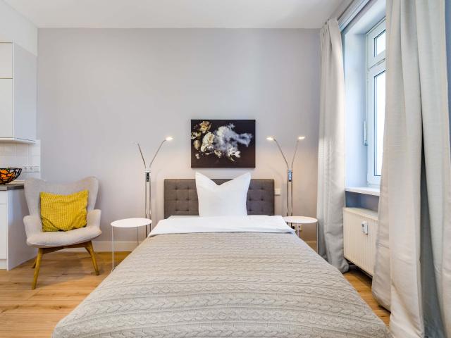 Apartment in Knaackstraße, Berlin for 32 m²