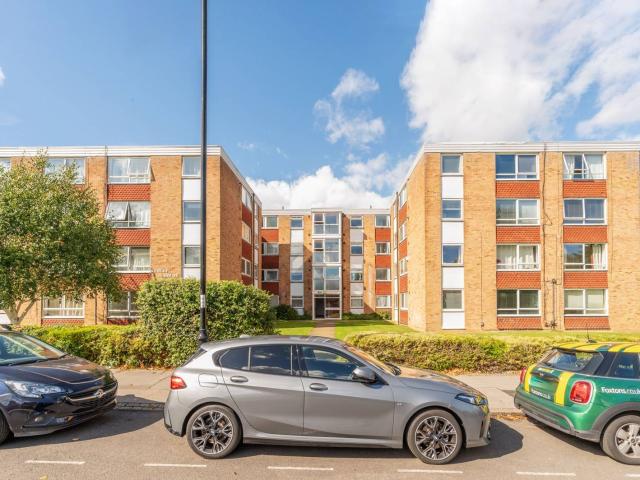 apartment in Kenley House