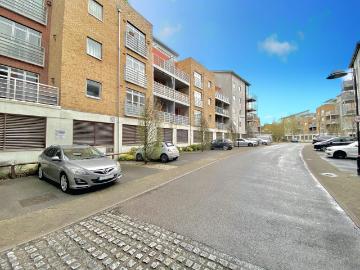 apartment in Kingfisher Meadow
