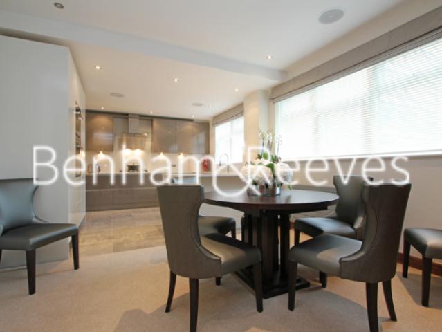 apartment in Kingston House South, Knightsbridge SW7