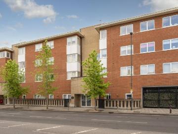 apartment in Kingston Road