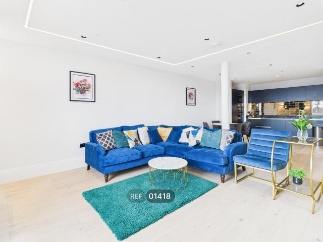 apartment in Kings Buildings, South Church Side, Hull, HU1 1RR