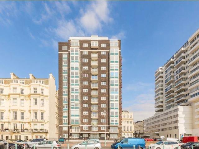 apartment in Kings Road, Brighton, BN1
