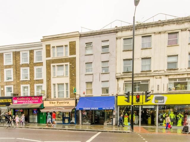 apartment in Kingsland High Street