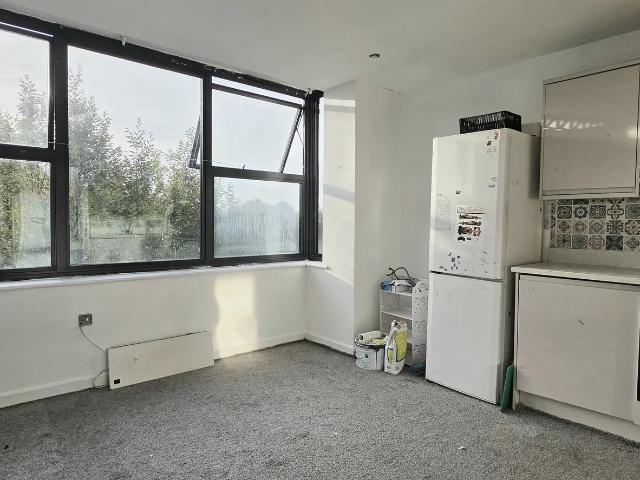 apartment in Krissh House 180 188 Northolt Road, Harrow, HA2