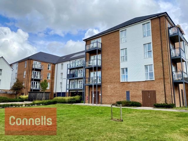 apartment in Holmbush Mews