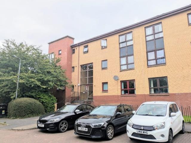 apartment in Hopehill Gardens, North Woodside, Glasgow, G20