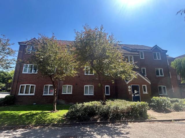 apartment in Haysman Close Letchworth Garden City