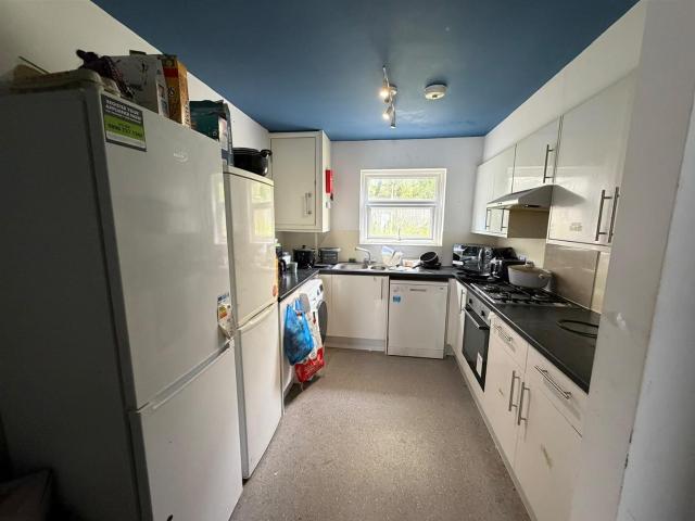 apartment in Haig Avenue, Brighton