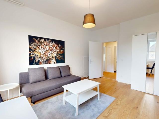 Apartment in Heidelberger Platz, Berlin for 66 m² with 2 bedrooms