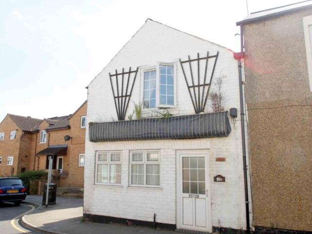 apartment in Herriotts Lane, Wellingborough