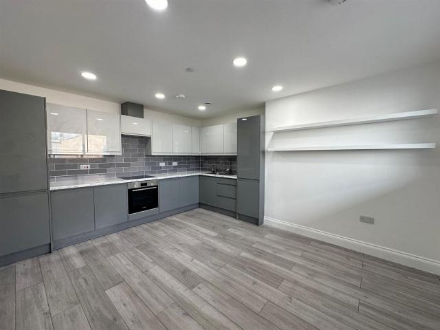 Apartment In High Street, Barnet En5