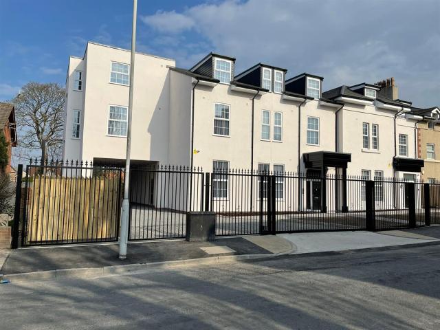 apartment in Highfield Road, Rock Ferry