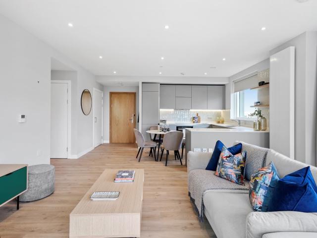 apartment in Hightail Point, London, E20 1JY