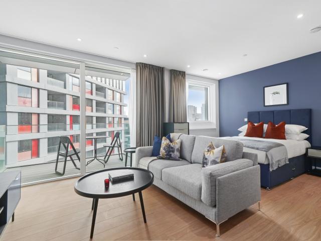 apartment in Hightail Point, London, E20 1JY