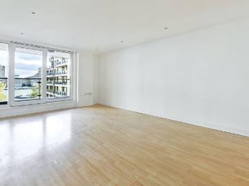 apartment in Imperial Wharf