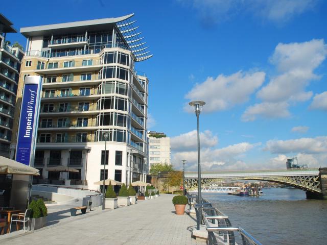apartment in Imperial Wharf