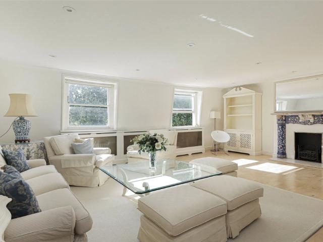 apartment in Onslow Square, London, SW7