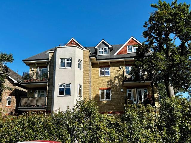 apartment in Oaklands Road, Bromley
