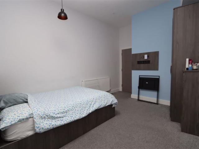 apartment in Old Church Road, Clevedon