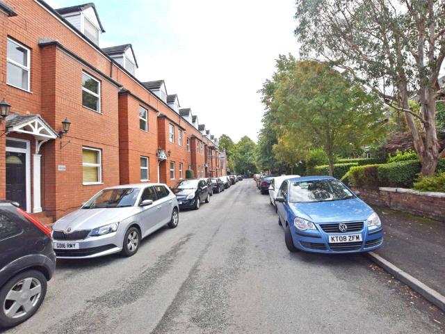 apartment in Orchard Street, West Didsbury, Manchester, M20 2LP
