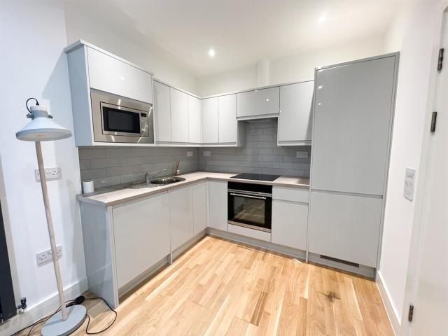 apartment in London Road, Croydon