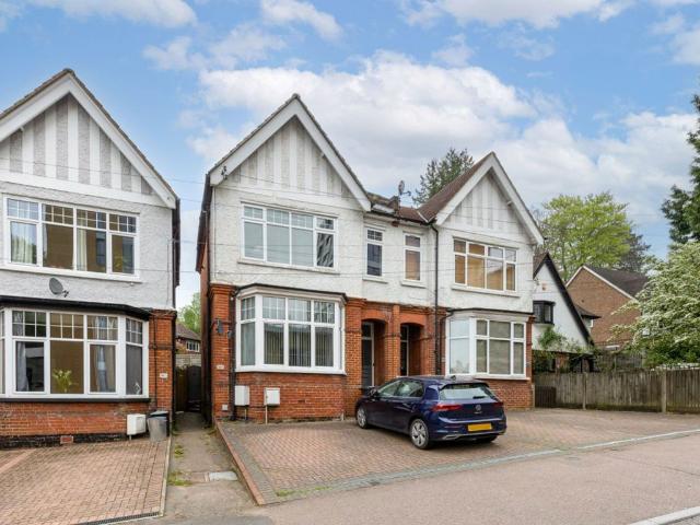apartment in London Road, Sevenoaks TN13 1DJ