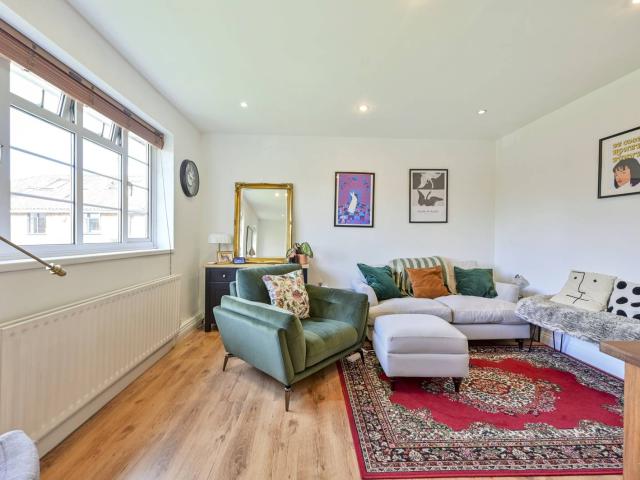 apartment in Lancaster Road