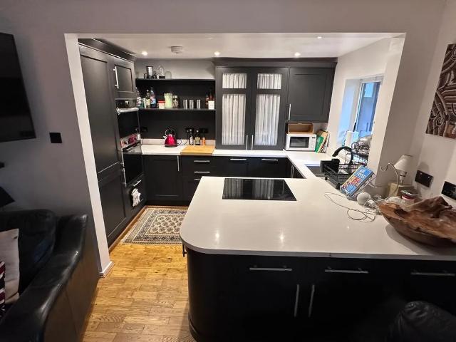 apartment in Landons Close, London E14